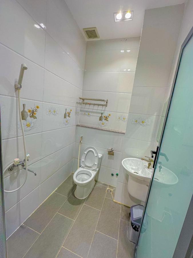 Nhan Tay 2 Hotel Can Tho Exterior photo