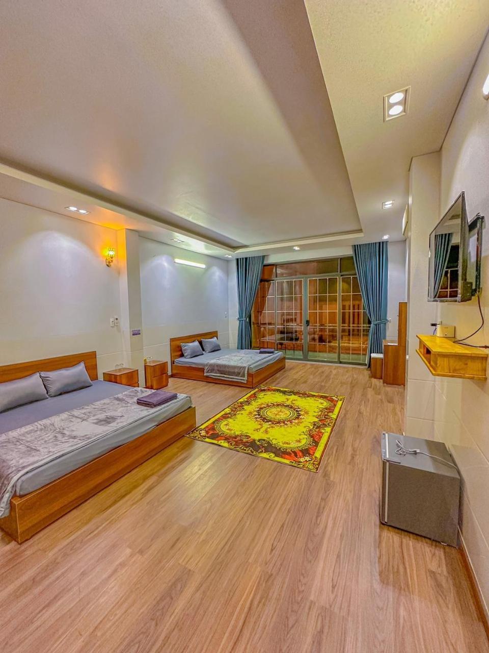 Nhan Tay 2 Hotel Can Tho Exterior photo