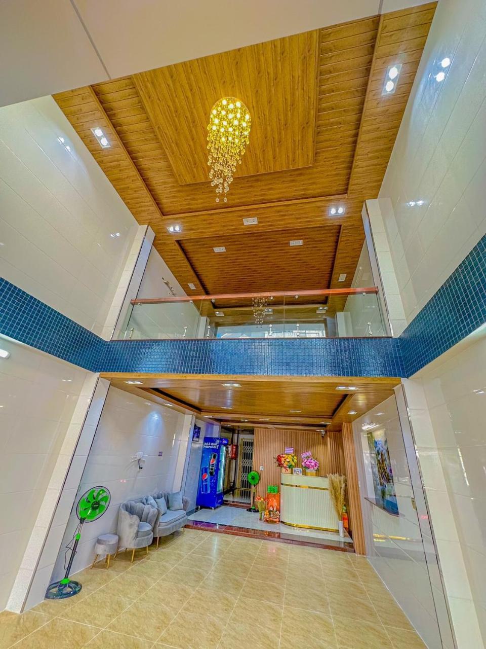 Nhan Tay 2 Hotel Can Tho Exterior photo